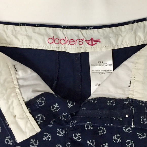 DOCKERS Navy & White Nautical Shorts. NWOT Sz 6 - Picture 3 of 6